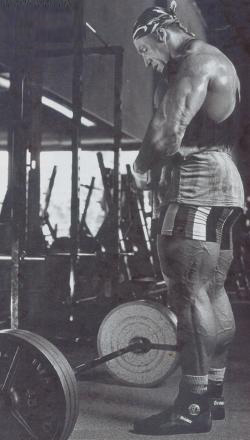 Dorian Yates 6 x Mr. Olympia Deadlifting...