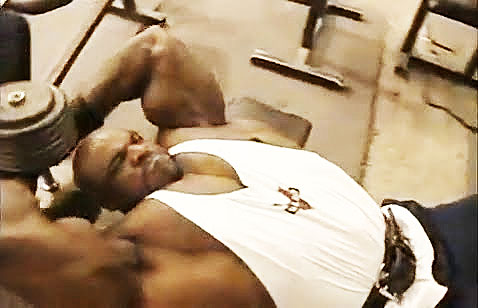 Ronnie Coleman cross bench dumbbell pullover